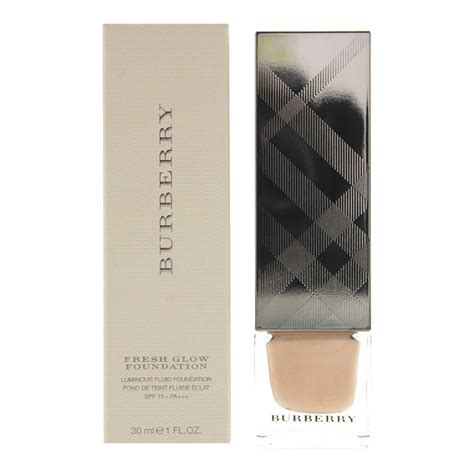 burberry fresh glow foundation 20 ochre